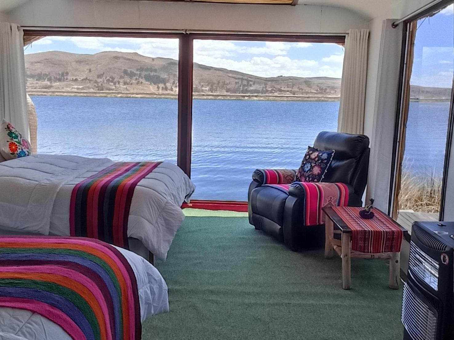 Uros Waliski Lodge Puno Room photo
