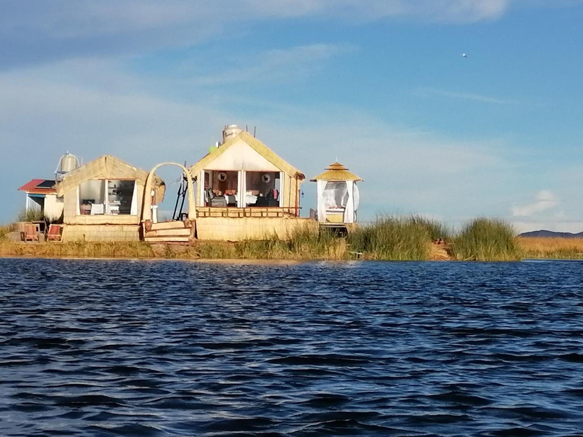 Uros Waliski Lodge Puno Room photo